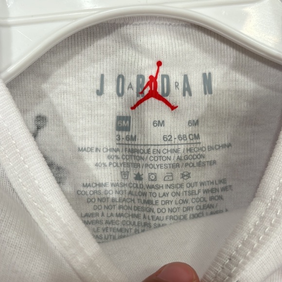 Jordan 6M 2-Piece set (onesie & shirts) - Picture 5 of 6